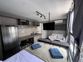 Comfort Studio | Blackout drapes, iron/ironing board, free WiFi