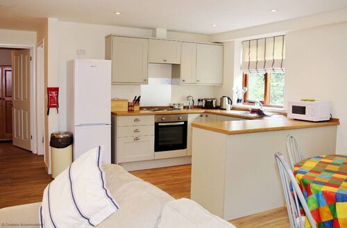 Pleasure Row -  a cottage that sleeps up to 8 guests in 3 bedrooms