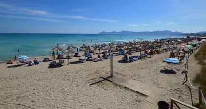Luminoso apartamento a pocos metros de la playa
