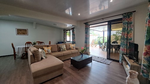 TAHITI - VILLA TEAKAVEHERE POOL