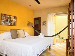 Superior Double Room | In-room safe, individually decorated, individually furnished, free WiFi - Kuka y & Letras (Mérida)