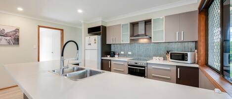 Microwave, oven, stovetop, dishwasher