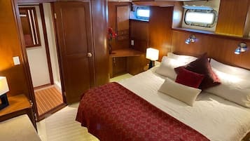 3 makuuhuonetta, silitysrauta/-lauta, Wi-Fi, vuodevaatteet