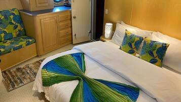 3 makuuhuonetta, silitysrauta/-lauta, Wi-Fi, vuodevaatteet