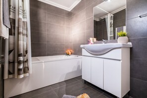 Douche, séchoir à cheveux