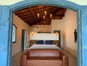 Suite Deluxe | 1 habitación, ropa de cama de alta calidad y minibar 