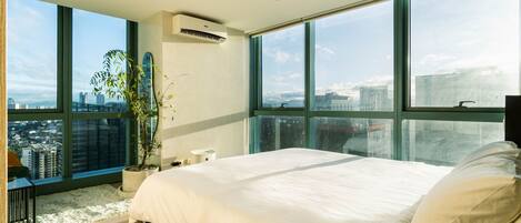 Apartment | 2 bedrooms, iron/ironing board, free WiFi, bed sheets