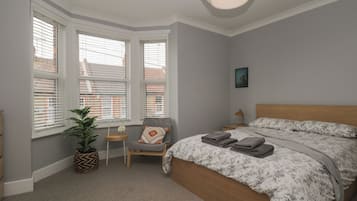 4 bedrooms, individually decorated, individually furnished, free WiFi