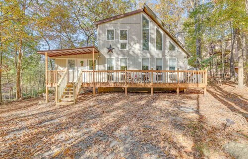 Enjoy the scenic Pocono Mountains at this lovely and unique renovated home! 
