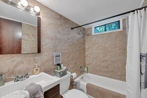 Towels, soap, toilet paper