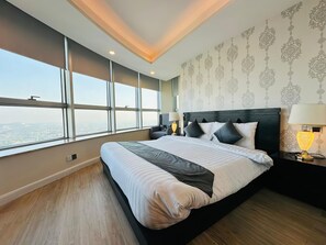 2 bedrooms, iron/ironing board, WiFi, bed sheets - Centaurus Apartments located in the heart of Islamabad (Islamabad)