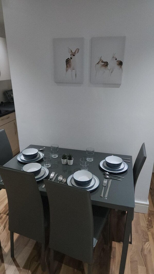 Studio | Dining