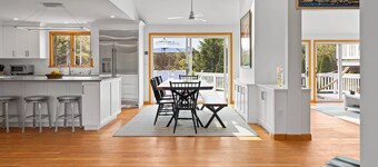 Beach Getaway - Spacious Katama Beach House