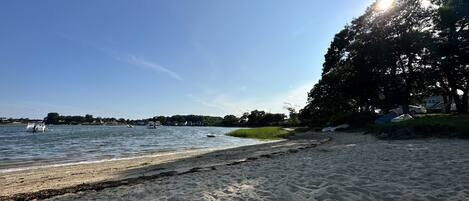 Sun-loungers, beach towels