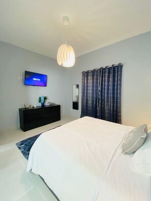 3 soverom, strykejern/-brett, wi-fi og sengetøy