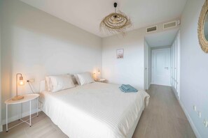 2 bedrooms, in-room safe, iron/ironing board, free WiFi - Casa Jsmina Calahonda With Seaview 2 bed 2 Bath (Sitio de Calahonda)