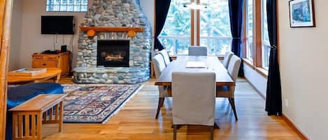 Townhome | Makan dalam bilik