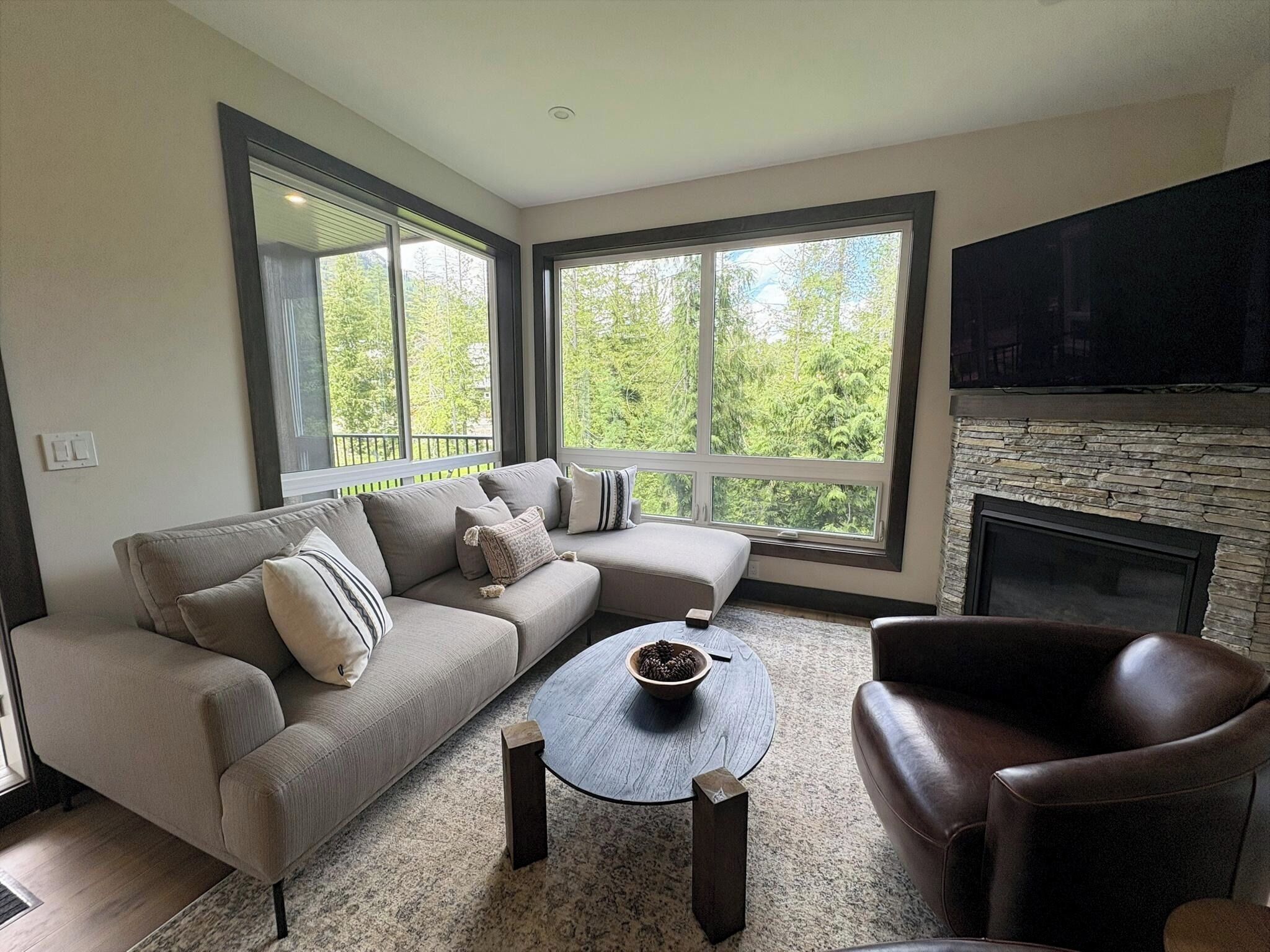 Polar Peak Lodges #38 | Living area | 40-inch flat-screen TV with cable channels, fireplace