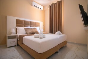 Ropa de cama hipoalergénica, minibar, decoración individual