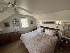 3 soverom, strykejern/-brett, wi-fi og sengetøy