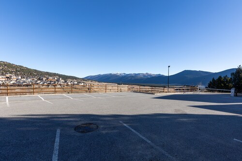 Le Roc d'Aude - Station Les Angles, parking privé