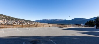 Le Roc d'Aude - Station Les Angles, parking privé