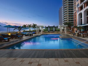 Outdoor pool - Marriott's BeachPlace Towers (Fort Lauderdale)