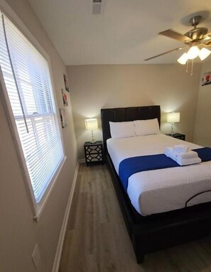 3 bedrooms, desk, iron/ironing board, WiFi