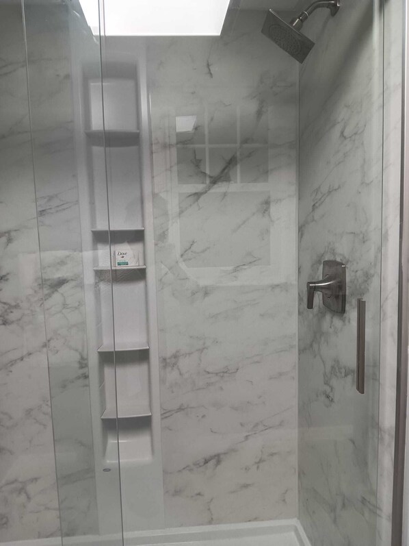 Towels, soap, shampoo, toilet paper
