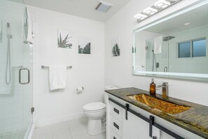 Eco-friendly toiletries, hair dryer