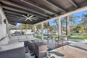 Terrace/patio - Lux Villa|Tennis+Pickleball+Golf+Basketball+4Suite (Scottsdale)
