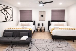 5 bedrooms, desk, iron/ironing board, travel crib - Lux Villa|Tennis+Pickleball+Golf+Basketball+4Suite (Scottsdale)