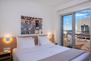 Deluxe Suite, 1 King Bed with Sofa bed | Egyptian cotton sheets, premium bedding, down duvets, in-room safe - Villaggio Mare Suites (Chania)