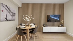 Dining - NEW LISTING!!! South Kensington Style newly refurbished apartment (London)