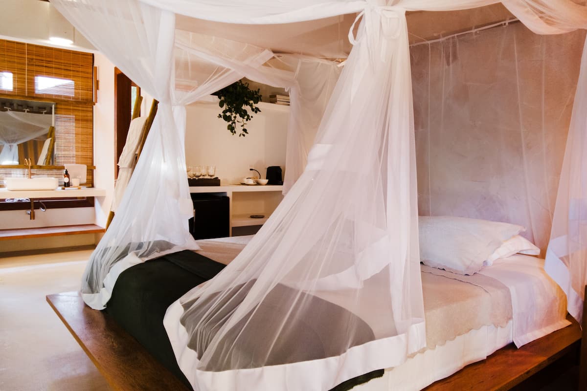 Luxury Bungalow, 1 King Bed | 1 bedroom, premium bedding, Select Comfort beds, minibar