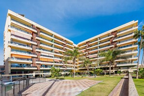 Exterior - La Carihuela Beachfront II | Stylish Comfort by the Sea (Torremolinos)