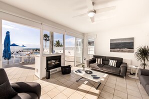 TV, fireplace - Faros Beachfront Villa Larnaca (Larnaca)