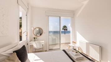 4 makuuhuonetta, silitysrauta/-lauta, ilmainen Wi-Fi, vuodevaatteet