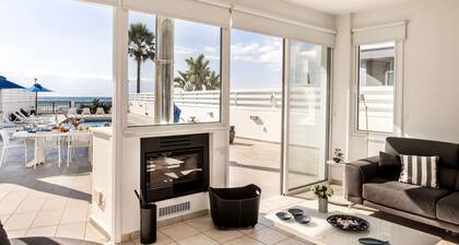 Faros Beachfront Villa Larnaca