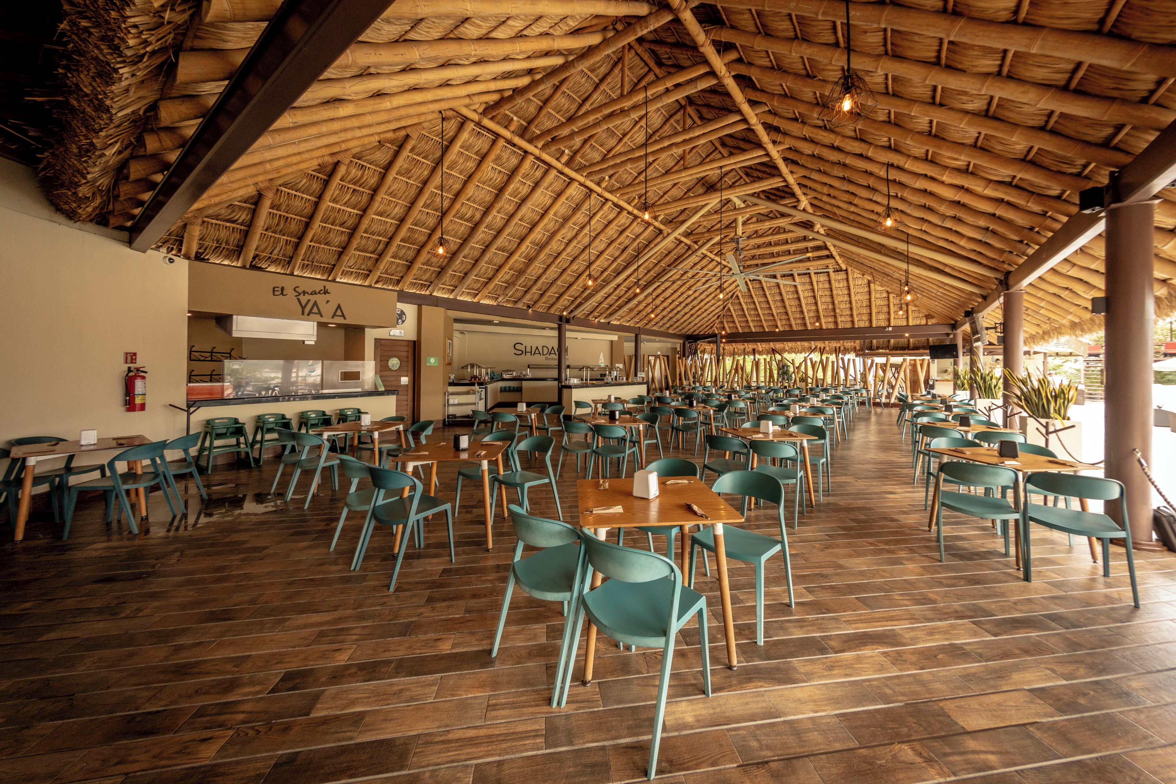 2 restaurants; breakfast, lunch, and dinner served