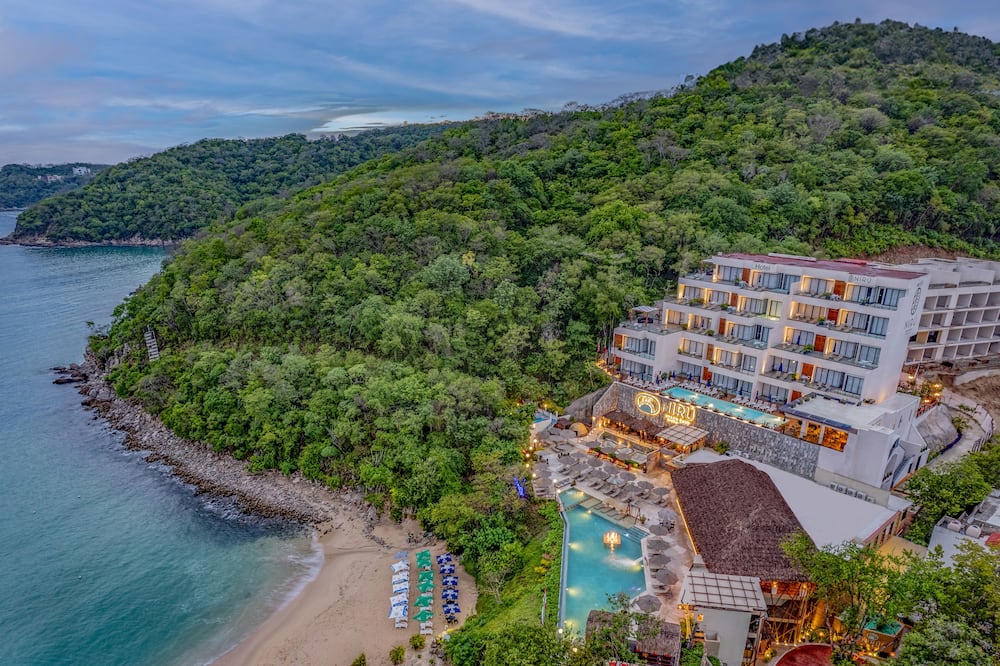 Nirú Ocean Suites by Binniguenda