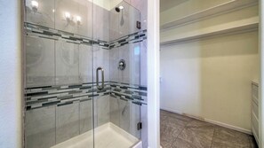 Interior - Panoramic Water Views, Shared Pool, Boat Dock Bayside Lodge by Avantstay (Corpus Christi)