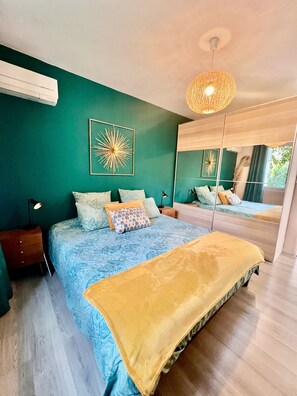 2 bedrooms, iron/ironing board, WiFi, bed sheets - Villa Mia - Proche Centre Ville et Plages, Idéale Familles (Toulon)