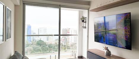 تلفزيون ذكي