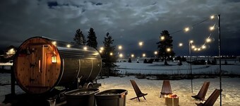 Serene & Spacious, Mountain views minutes from Glacier Park, Skiing, & Lakes!