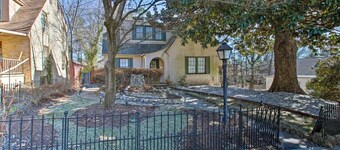 Secluded Retreat with Pool, King Beds in a Historic District, 2 mi from Oaklawn!