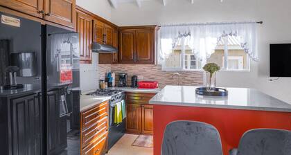 Cozy Two Bedroom Apartment Available for Rent in Holetown Area