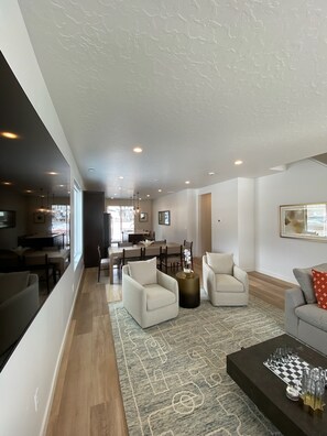 Interior - Cozy, new townhome 12 min. from Snowbasin and 17 min. from Wasatch Peaks! (Morgan)