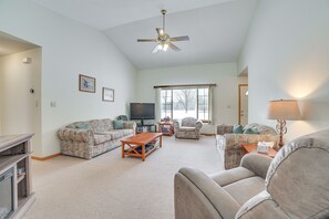 TV, fireplace, DVD player, books - Cozy Mancelona Home: Ski, Golf & Snowmobile! (Mancelona)