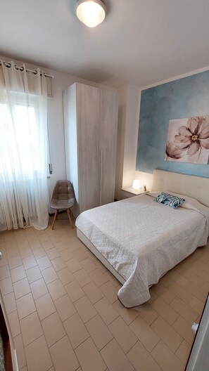 2 bedrooms, WiFi, bed sheets